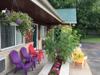 Big Bear Lodge Hotels in Alpena