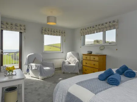 Ayrmer House Отели рядом с достопримечательностью «Wembury Beach»