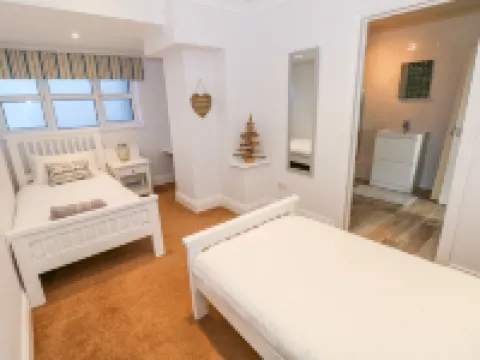 Swn y Mor Hotels in Amroth