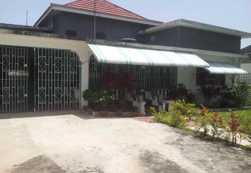 Hotel Suzette's Homestay, Exterior, Hotel Exterior