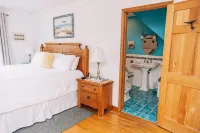 Captain's Cottage - balcony