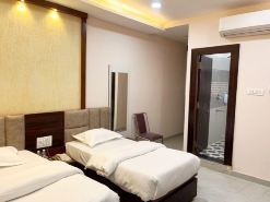 Hotel Jageshwari Inn