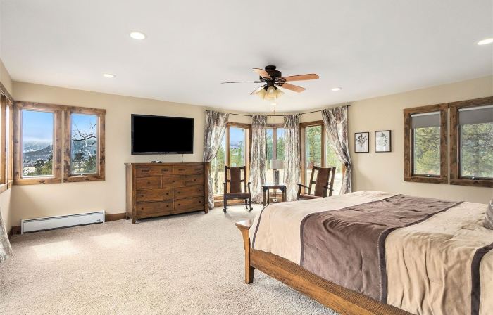 Snowline Vista Lodge -- Ev #3296 3 Bedroom Home by RedAwning