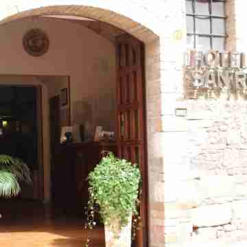 Hotel San Rufino Hotel Exterior