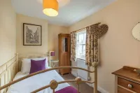 Chapel Cottage - Bungalows