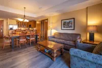 Two Bedroom Condo with a Balcony in Mountaineer Square 2 Condo - No Cleaning Fee! by RedAwning Hotels in Mount Crested Butte