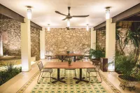 TreeHouse Boutique Hotel - Adults Only