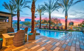 CozySuites at Town Lake