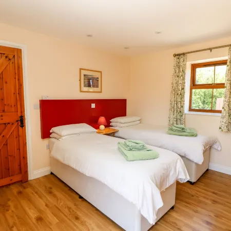 1 the Stables Hotels in Ryde
