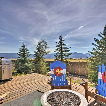 2 Mi to Hot Springs: Nathrop Gem w/ Fire Pit