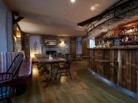 The Pilsley Inn - Chatsworth Hotels in Bakewell