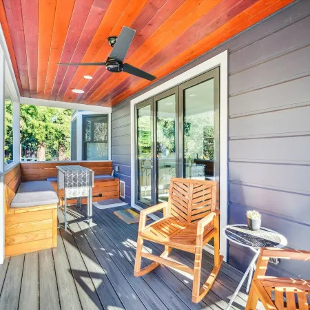 Pet’s Free! Modern Luxury Steps from Russian River by Redawning