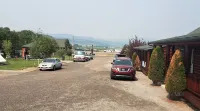 Wolf Den Log Cabin Motel and RV Park - Motels