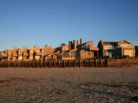 The Waves Hotels in Cannon Beach