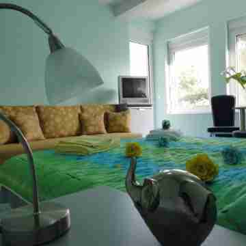 Accommodation J&T Others