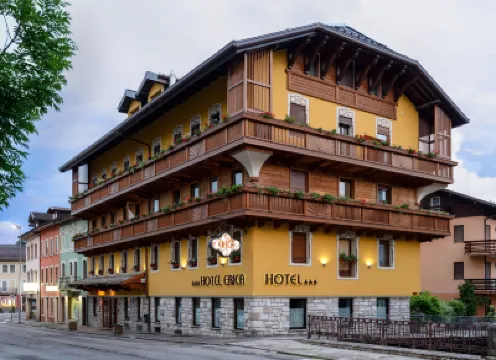 Relax Hotel Erica Hotels near Locanda Turcio