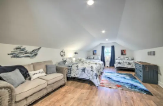 ニューリー ビルト ジレッツ レイク ジェム : ドック & ホット タブ