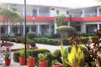 Hotel Goverdhan Tourist Complex Hotels near Dwarkadheesh Temple
