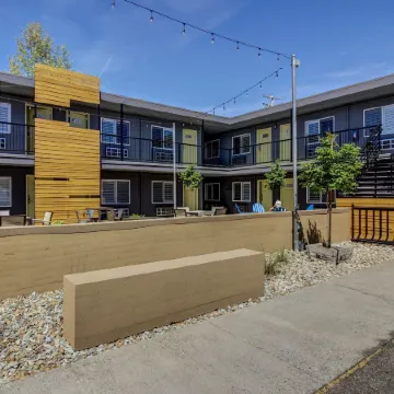 Americana Modern Hotel