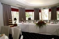 Queens Head Inn Hotel di Oundle