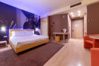 Motel Hotel Piranha Отели в г. Верчелли
