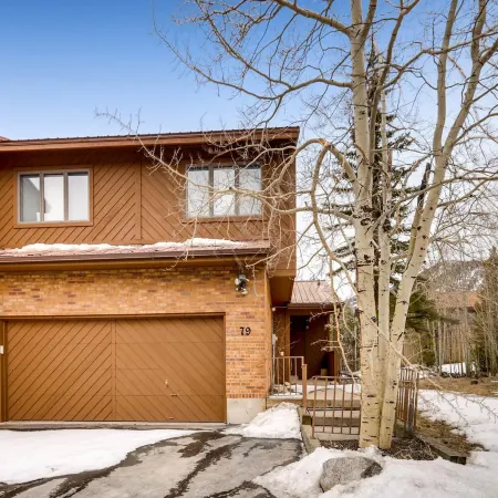 79 Hawn Drive : 2