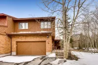 79 Hawn Drive : 2 -  Holiday Villas