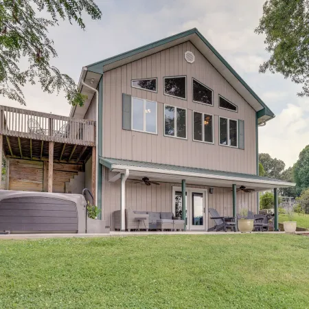 Waterfront Bristol Area Retreat w/ Boat Dock