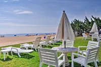 Colorful Virginia Beach Studio - Steps to Beach! - Condos