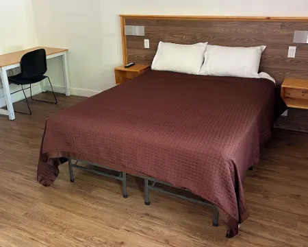 Cadet Motel Hotels in Cornwall