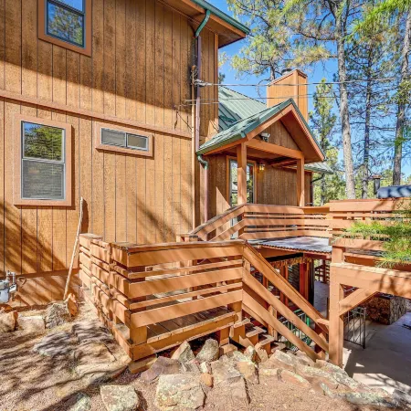 Furnished Deck + Forest Views: Pine Retreat!