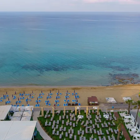 Flamingo Paradise Beach Hotel