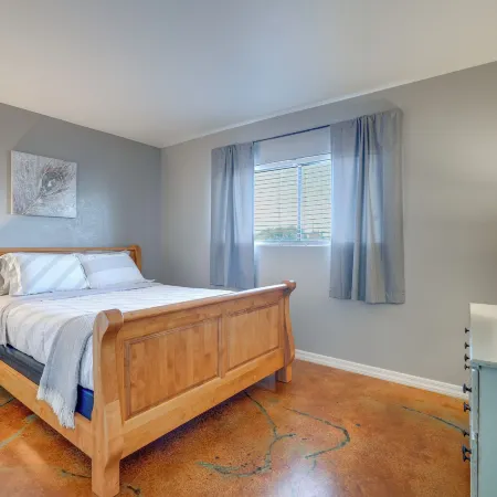 5 Mi to ASU: Tempe Home w/ Heated Pool & Fire Pit