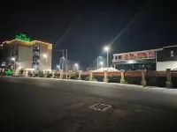The Rollins Hotel And Towers Hotels near Dunamis International Gospel Centre, Saburi Dei-Dei
