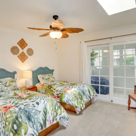 Dreamy Catalina Island Home, Walk to Beach and Ferry