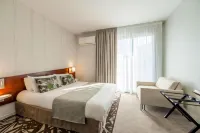 Quality Hotel Pau Centre Bosquet Các khách sạn gần The Bernadotte Museum