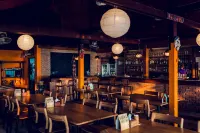 15 Palms Beach Resort - bar