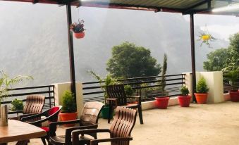 Hotel the Himalaya Orchid Guptkashi