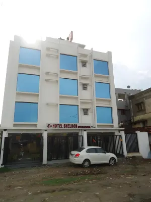 Hotel Sheldon International Near Science City Hotel in zona P C Chandra Garden