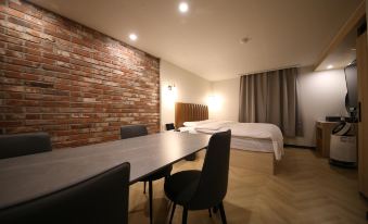 25 Hotel
