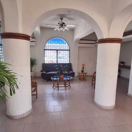 Capital O Hotel Rolovi Cancún