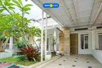 Villa NoRa with Private Pool at Batu Malang Hotels in Junrejo