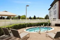 Hilton Garden Inn Riverhead - Swimmingpools