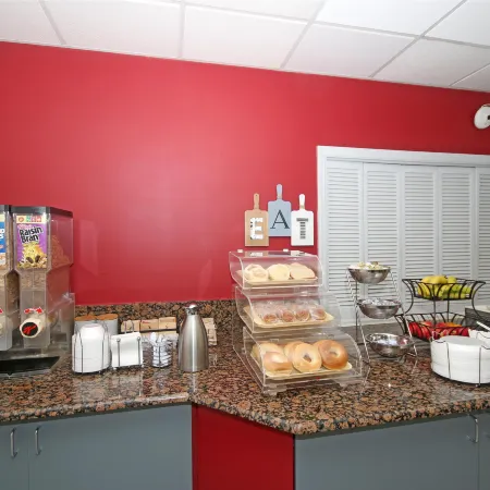 Americas Best Value Inn Pilot Mountain