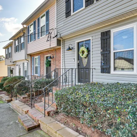 Comfy Augusta Condo w/ Deck ~ 4 Mi to Olde Town