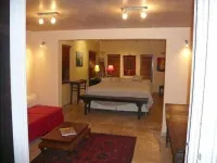 WATERFRONT PRIVATE ESTATE ! CHECK OUR REVIEWS 95% RETURNING GUESTS WALK TO BEACH
