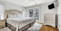 Beautiful New Spacious Townhome w/ Pool, Steps to Beach/Boardwalk, 3 Levels