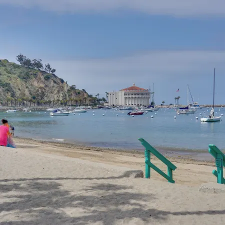 Catalina Island Duplex - Steps to Beach and Pier!