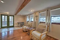 Bohemian Home w/ Screened Porch, 3 Mi to Lake!