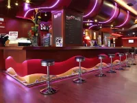 Marina Resort Benidorm - the Original Benidorm Vibe - bar